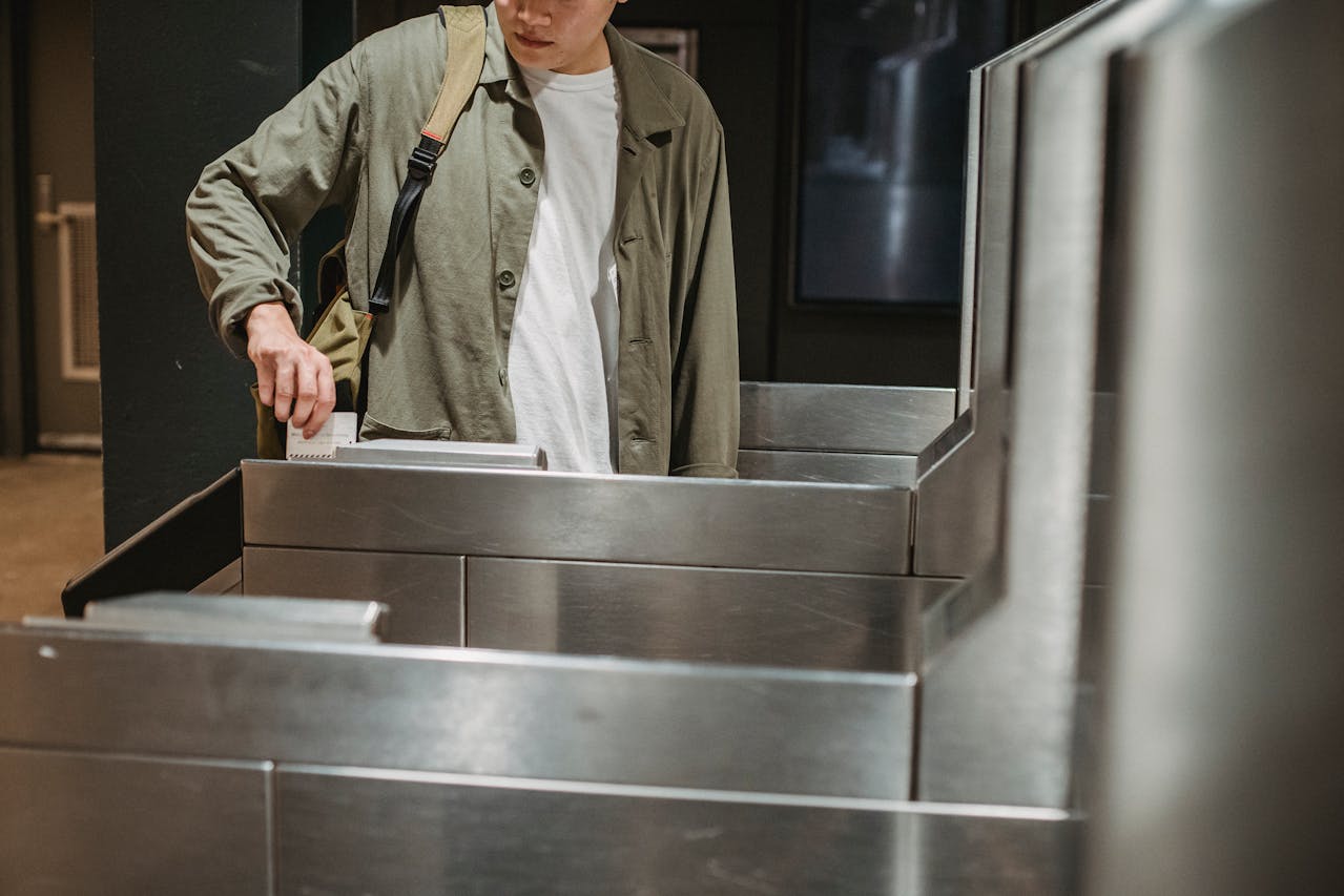 turnstile2